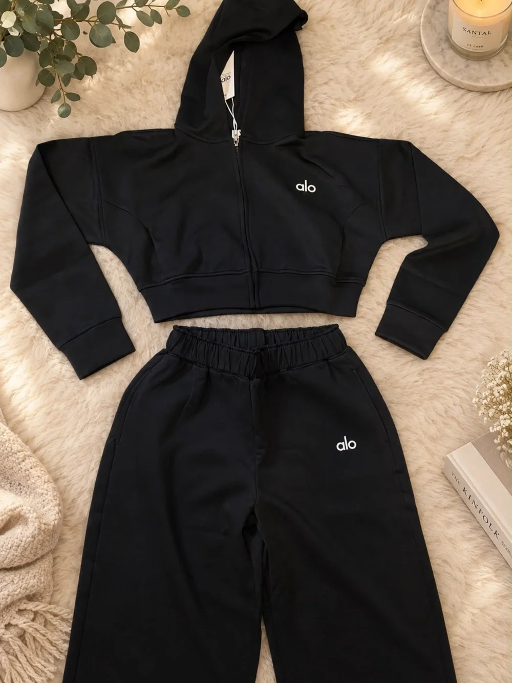 ALO Yoga soft black